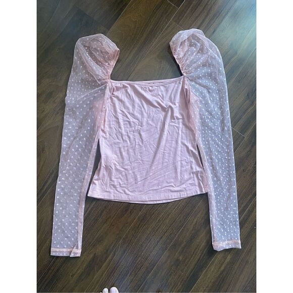 Small Pink sheer polka dot puffy long sleeve top - Picture 3 of 4